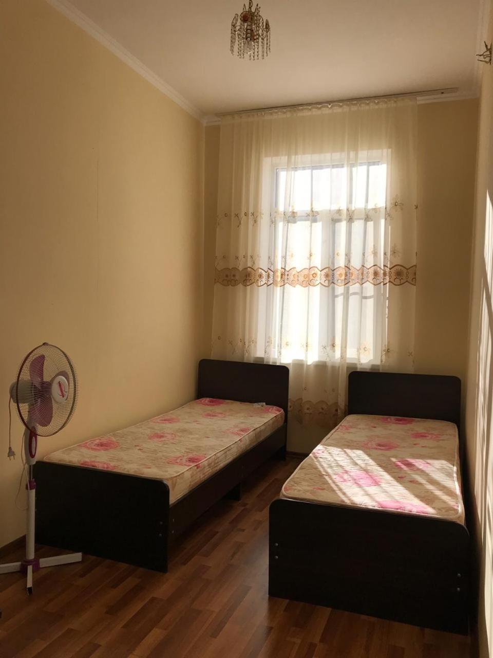 Гостевой Дом С Садом Hotel Gagra Exterior foto