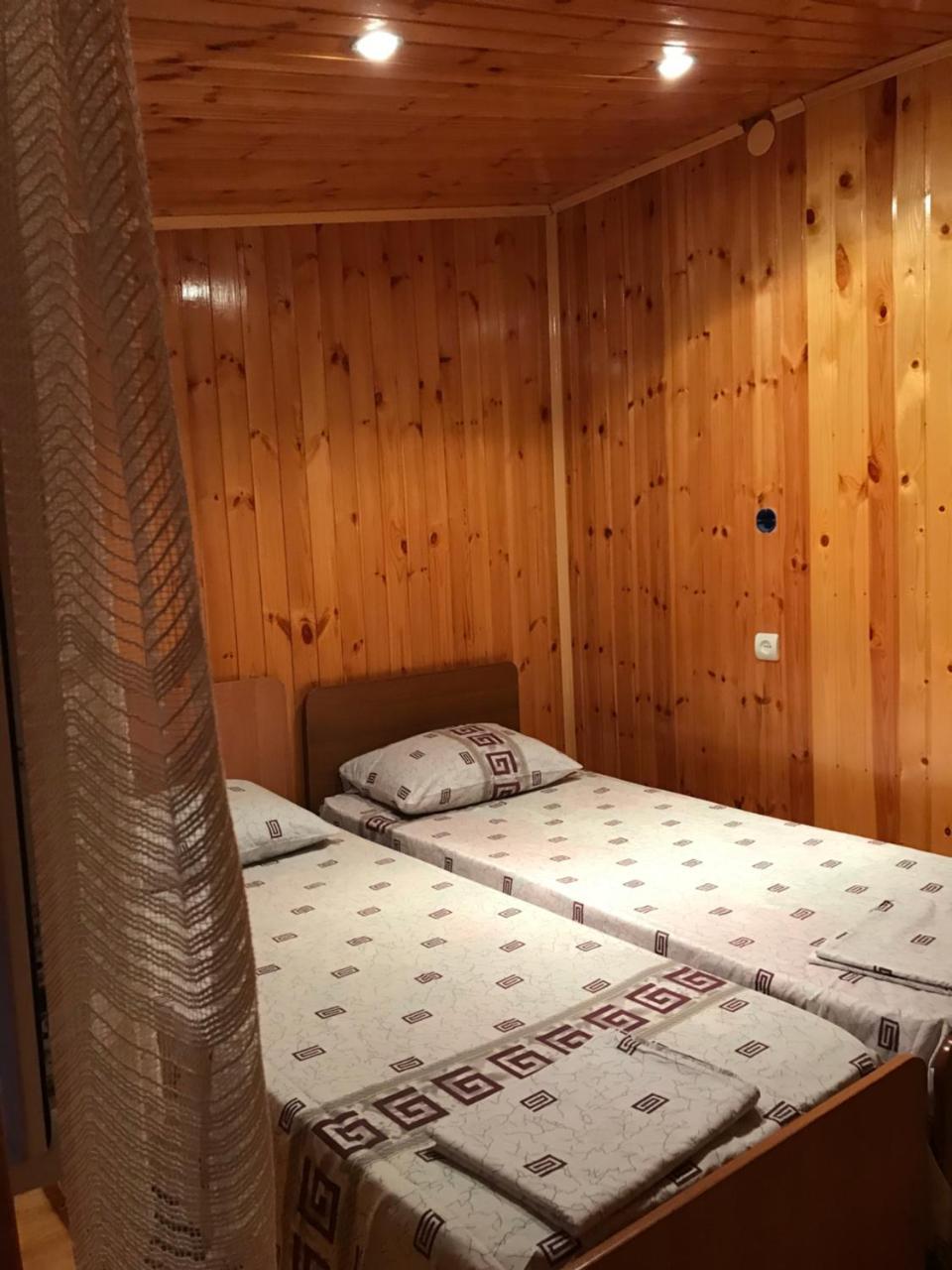 Гостевой Дом С Садом Hotel Gagra Exterior foto